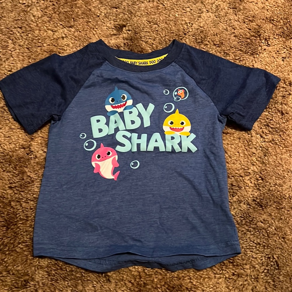Baby shark t-shirt